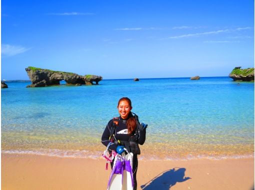 【那覇、浦添、宜野湾、北谷】送迎無料！自宅で学科を修了できる楽々プラン☆PADIダイビングライセンス取得プラン２日間コースの画像