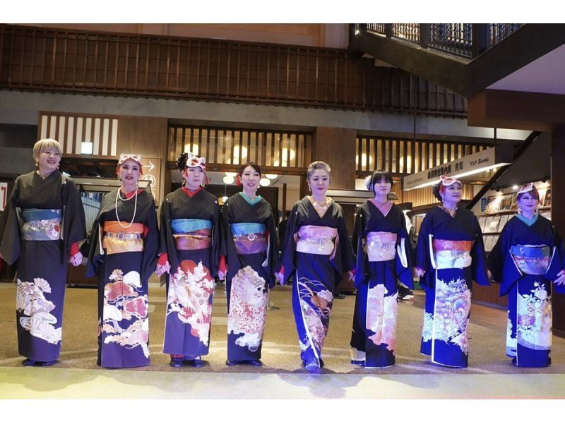 【北海道・SUP体験】透明度の高い支笏湖の湖面をクルージング！SUP体験（半日コース）の画像