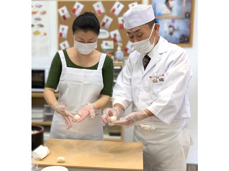 [Tokyo, Ikebukuro] <Sushi Making - Half-Day Experience Course> Our sushi chef will be your instructor and provide thorough support (7 minutes walk from Ikebukuro Station! Come empty-handed!)の紹介画像