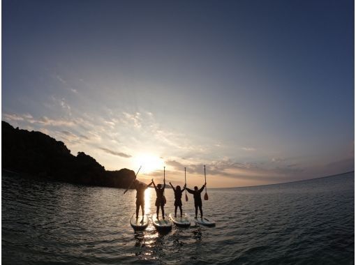 【宮古島/夕方】2時間！☆ 茜色に染まるSUPクルージング・当日予約OK！《写真データ無料プレゼント》の画像