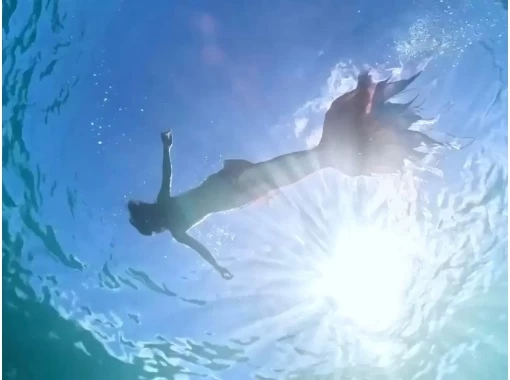 【鹿儿岛县，奄美大岛】在奄美大岛的自然美景中化身美人鱼！美人鱼迷你体验の画像