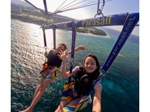 【沖縄・本部/瀬底島】パラセーリング〜空と海が溶け合う 感動の浮遊体験