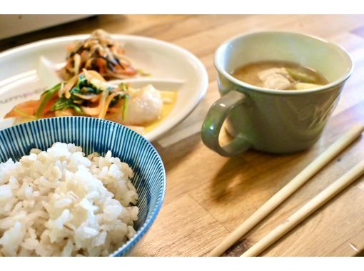 [อาคิตะ โยโคเตะ] สัมผัสประสบการณ์อาหารญี่ปุ่นดั้งเดิมที่ไม่ใส่น้ำตาลหรือน้ำมัน | คลาสสอนทำอาหารเพื่อสุขภาพที่บ้าน โดยใช้ "คาซาเนะนิ" (สตูว์แบบหลายชั้น) ซึ่งสืบทอดกันมาตั้งแต่สมัยเอโดะの画像