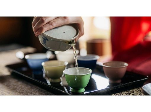 【京都・東山】一味違った茶道体験！和菓子と楽しむ煎茶道のお手前観賞（手ぶらOK・初心者歓迎）の画像
