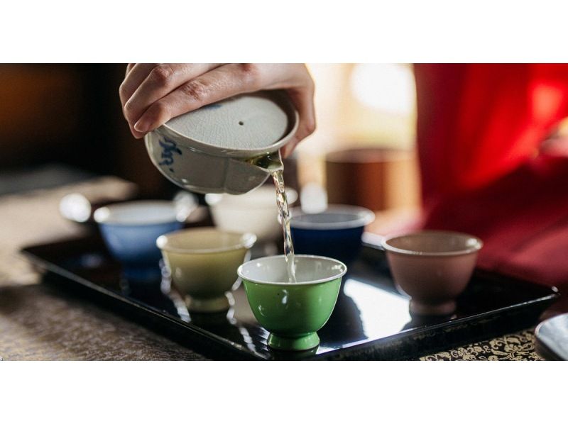 京都・東山】一味違った茶道体験！和菓子と楽しむ煎茶道のお手前観賞
