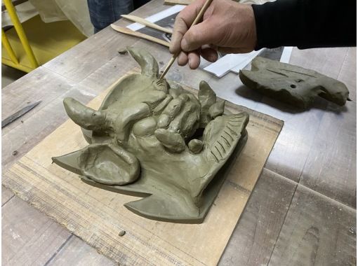 [Hyogo, Awaji Island] Awaji Tile Story: Feel like a "demon maker"! Make your own original oni tile with this mini oni tile making experience: Tile-making lunch set planの画像