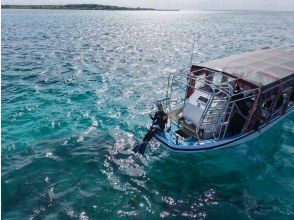 【石垣島・竹富島・午後】ボートで行く！綺麗な珊瑚礁＋ウミガメ遭遇！2ポイントシュノーケル！ドローン撮影無料サービス