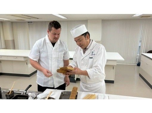 [Kyoto, Shimogyo Ward] Learn from a chef in Miyagawacho, Kyoto and experience authentic Japanese cooking starting with dashiの画像