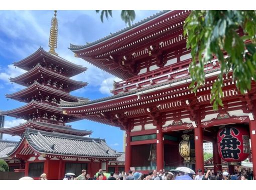 【東京・浅草】浅草寺ツアー・カップルや家族や友達とおみくじで運を試して、仏教の習慣と浅草の昔話や歴史を知りましょう！の画像