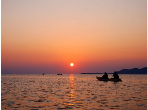 【宮古島】〈サンセットカヤッククルーズ〉宮古No.1♪【写真データ/レンタル無料】直前予約OK！ヒルトン宮古島プール・ランチブッフェ割引券付の画像