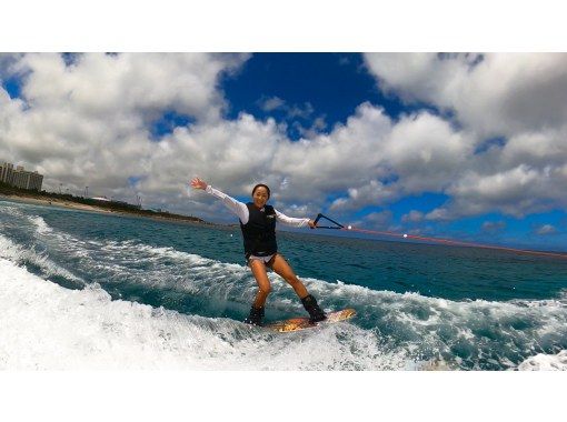 ⑤【宜野湾・北谷】新規OPEN記念！今だけお得な割引キャンペーン開催中☆当日予約OK♪選べる2種！フライボード・バナナボート満喫プラン！の画像