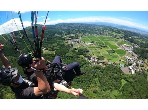 【静岡・熱海】熱海でパラグライダー　いきなり飛んじゃう？最高の体験と最高の瞬間を撮影！の画像
