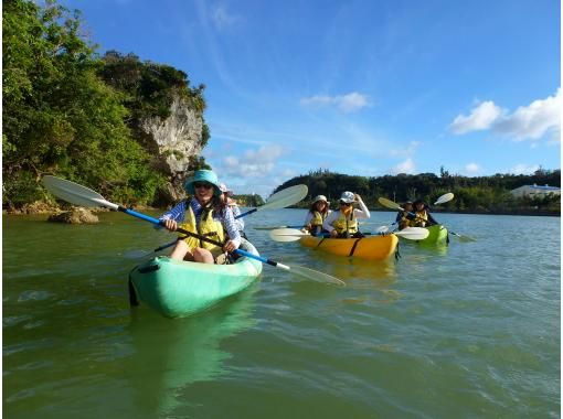 【沖縄・今帰仁】【マングローブカヤック体験 1時間30分】3才から マングローブ域でカヤックを体験！美ら海水族館と古宇利島へのアクセスも便利の画像