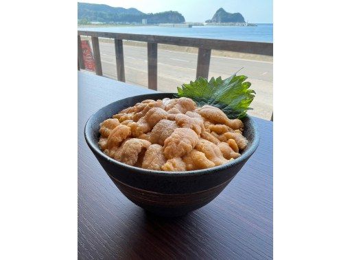 （豪華すぎるサウナ飯付きプラン〜ウニ・鹿肉の北海道満喫！）積丹でウニ丼屋が経営するアウトドアサウナ　日常を忘れる体験を提供中！の画像