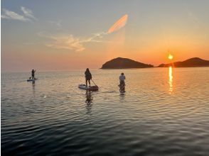 【高知】「当日予約OK」幻想的なサンセットSUP♪初心者でも安心！女性やカップルに人気。有資格インストラクターで安心!撮影データ無料プレゼン