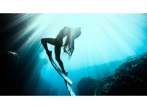 【沖縄・那覇発 慶良間諸島】半日ケラマ（チービシ）スキンダイビングの画像