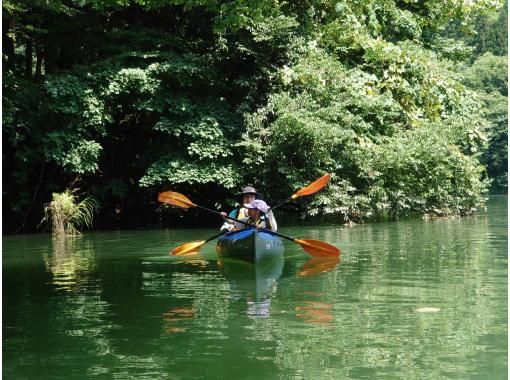 【福島・奥会津（金山町）】夕涼み霧幻峡カヤック｜自然の音に耳を傾ける贅沢。一日の終わりに心のリセットを。大人の休日・女子旅にの画像