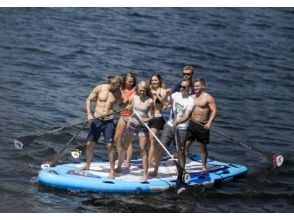 新アクティビティ!!＜8人乗り・メガSUP＞【本部町】◆1グループ毎に貸切開催◆冬季ウェットスーツ無料◆無料送迎あり◆Goproデータ無料の