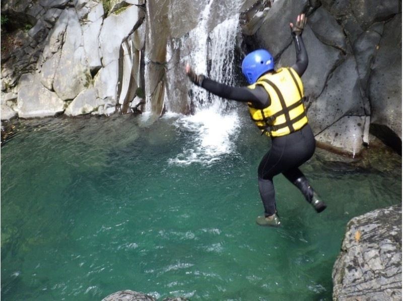 【北海道・SUP体験】透明度の高い支笏湖の湖面をクルージング！SUP体験（半日コース）の画像
