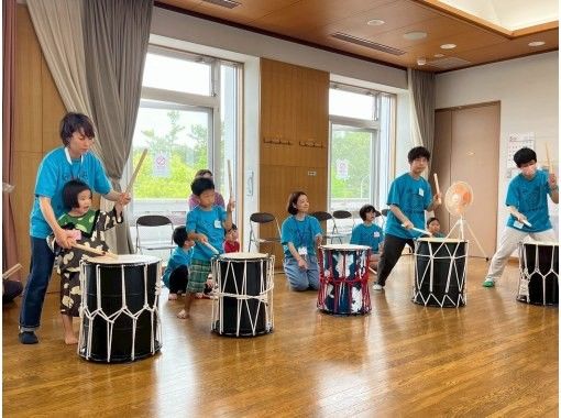 【神奈川・箱根/小田原】旅の思い出に!日本伝統和太鼓体験(30分)ファミリー・友達同士・初心者歓迎♪ 【神奈川・箱根/小田原】旅の思い出に!日本伝統和太鼓体験(30分)ファミリー・友達同士・初心者歓迎♪