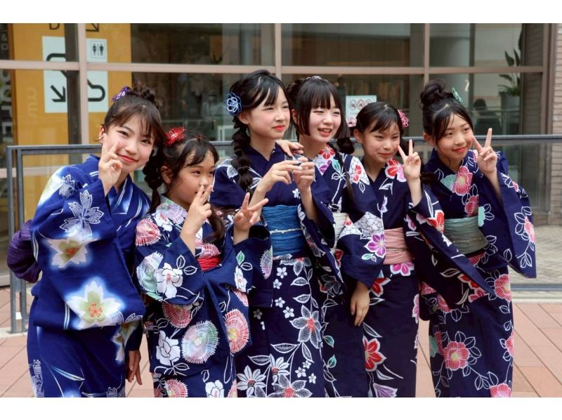 【兵庫・有馬温泉】浴衣で日本最古の温泉街散策｜着付け・ヘアセット・和装小物一式付き（４時間パック）