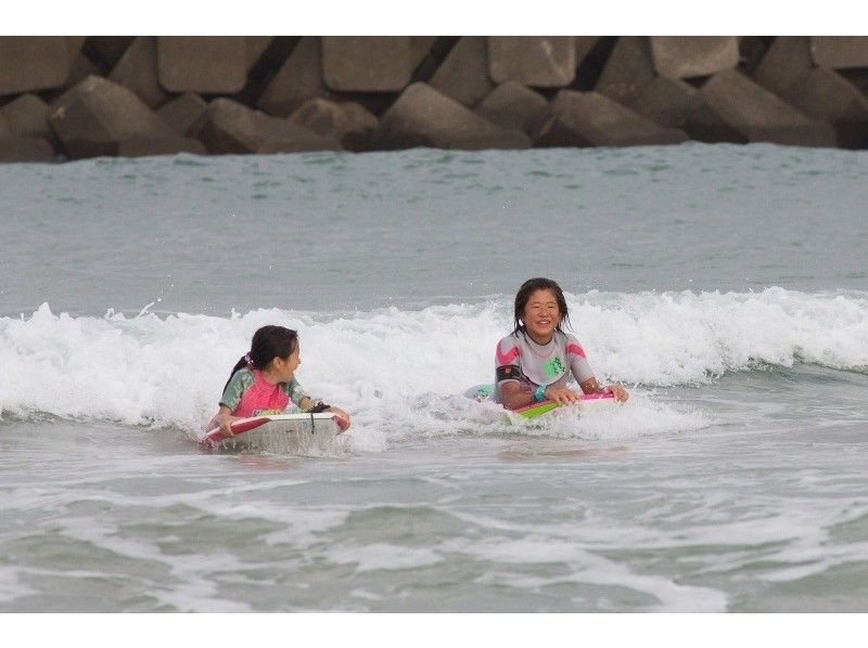 [Mie ・ Shima] Recommended for the first time! Body board School School 2 hours & tools Rental 1 dayの紹介画像