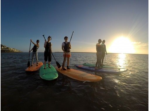 [Okinawa Senagajima Coast] Excellent access from Naha Airport! SUP (stand up paddle board) 1 hour experienceの画像