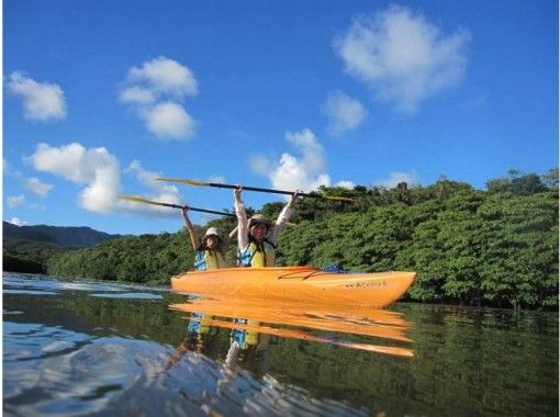 【沖縄 西表島・ピナイサーラの滝】 人気No.1コース！眺めは絶景。カヌー&トレッキングツアーの画像