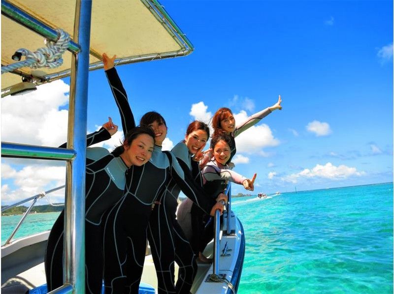 【沖縄・青の洞窟】体験ダイビング・らくらくボート開催！貸切制♪★キレイなショップと充実施設が大好評★