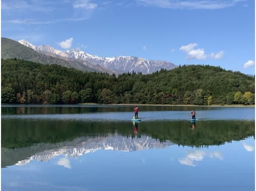 【長野・青木湖】長野県で一番の透明度を誇る、北アルプスの鏡、　青木湖で初めてのSUP(2時間）の画像