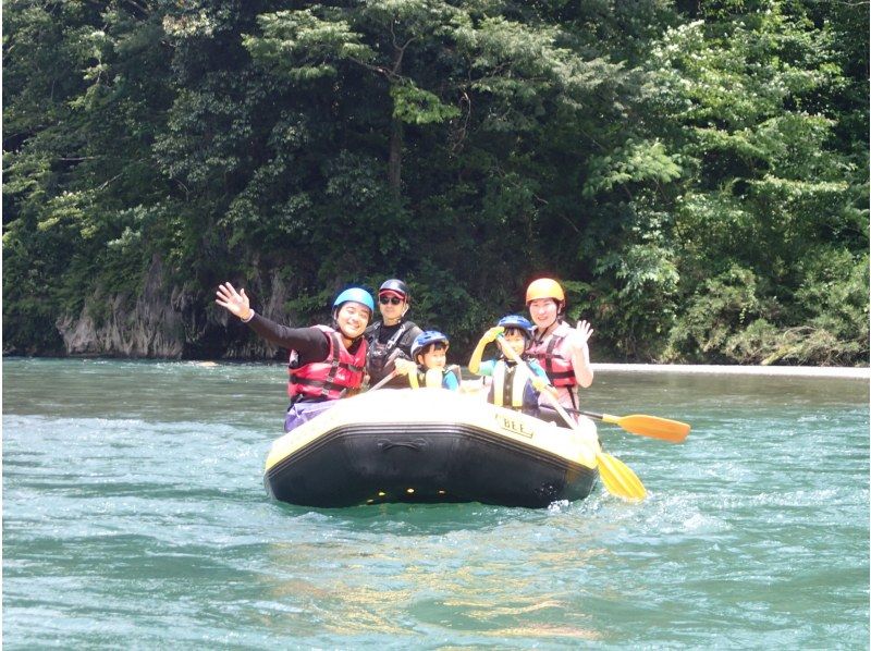 "Super summer sale in progress" [Tokyo Okutama] Leisurely rafting daytime tour <Available from 4 years old! >の紹介画像