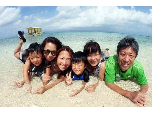 [From Ishigaki Island-Taketomi Island Dissolution] Reliable small group system! Longed-for uninhabited island & Churaumi snorkeling! (Half-day course)の画像