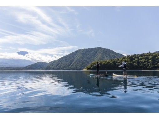 山梨 本栖湖 富士五湖 パドルボード Sup 体験 初心者向け アクティビティジャパン