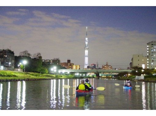 [Tokyo Kayaking] Spectacular views of the Skytree! Tokyo Night Kayaking Tour ♪ Welcome even for one person on weekdays! Recommended for solo female travelers.の画像