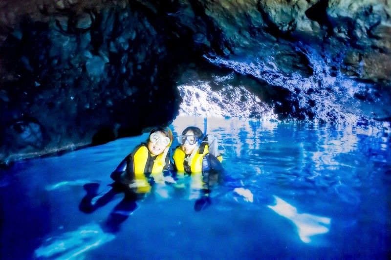 Shakotan / Blue Cave
