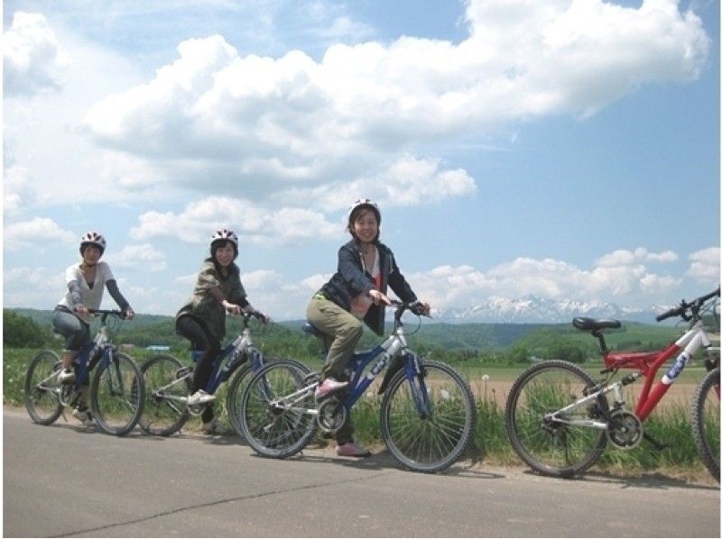 【北海道・富良野】澄み切った空気がおいしい！！サイクリング★半日プラン★