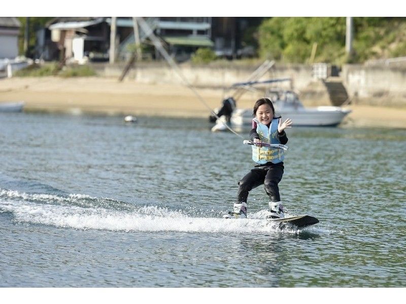 【広島・尾道・岩子島】ウェイクボード体験コース（10分×2セット）