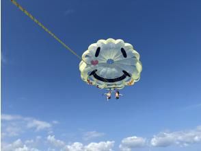 [大人気★海中道路エリア ] にこちゃんパラセーリング（150mロープ) 4歳から体験可能！☆沖縄最長300ｍもあり☆当日予約OK!