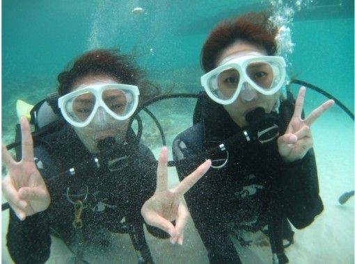 [Okinawa ・ Ishigaki island 】 Let's start in the sea of Ishigaki ♪ Experience Diving(half-day course)の画像