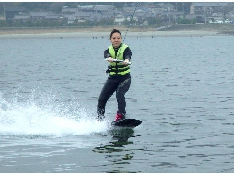 【愛知・三河湾】ウエイクボード おてがる体験ロングコース(水上バイクコース・20分)1名より受付の紹介画像