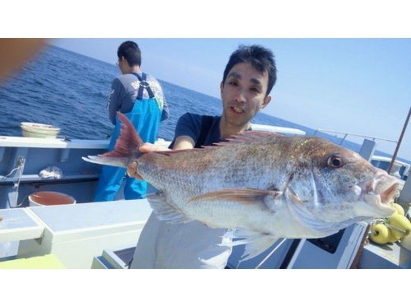 【湘南・鎌倉】何が釣れるかワクワク!乗合船で五目釣り体験~初心者・女性・お子様大歓迎!手ぶらでOK!