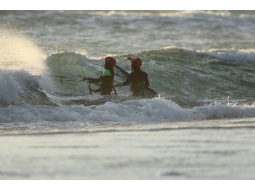 [Shizuoka Shimizu] not enough just land practice! Kite surfing experience Kitesurfingの画像