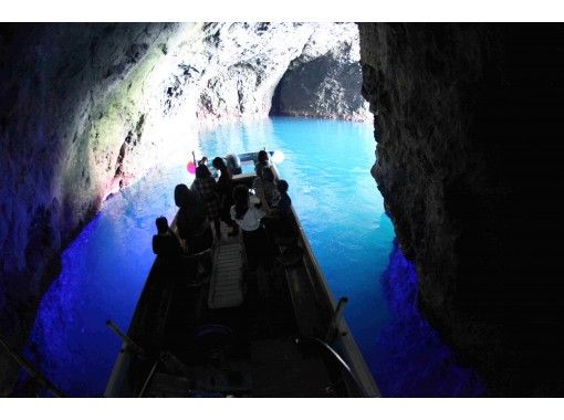 【홋카이도·오타루】원조! 오타루 블루의 동굴 크루즈の画像