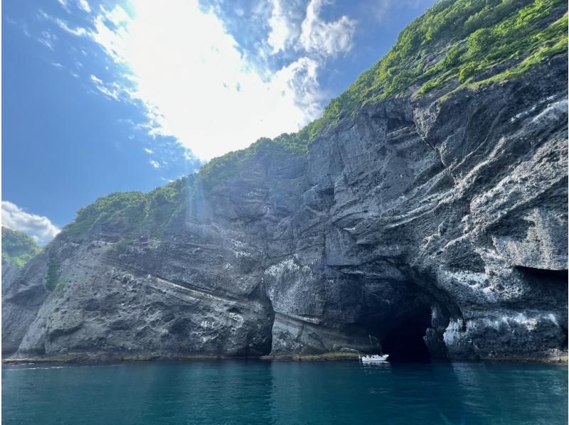 【北海道・小樽】元祖！小樽青の洞窟クルーズの紹介画像