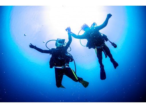 写真無料！［沖縄・北谷］ボート体験ダイビング2本！気軽に本格！珊瑚に魚の海♪ファミリー/カップル/友達との画像
