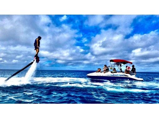 【沖繩·宜野灣】最少從那霸出發！現在主題的Flyboardの画像