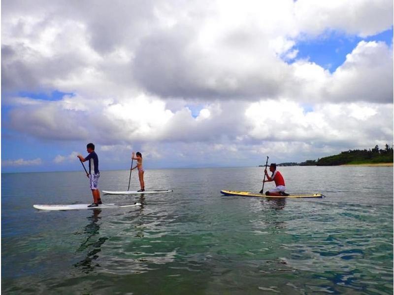 [Okinawa Kunigami group] set of popular rise plan! Blue cave snorkel & SUP experience tour ofの紹介画像