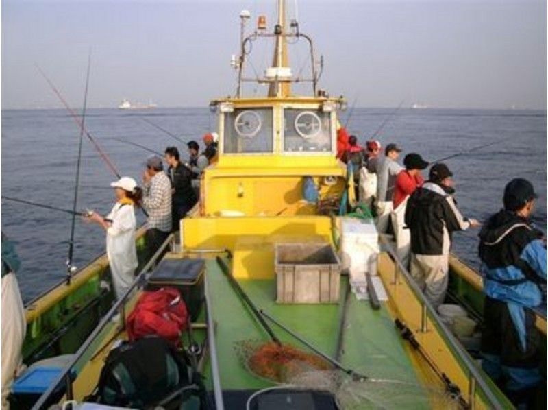 竹莢魚釣魚 神奈川半天遊船和適合初學者的廉價體驗之旅 深受兒童和初學者的歡迎 橫濱 No. 2 Kamoshita Maru