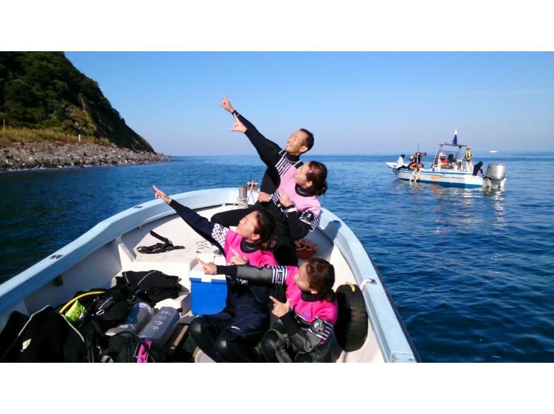 [ฟุคุอิ-Otoumi] สายตาที่ชัดเจน 30 เมตร! ทะเลฤดูร้อนของญี่ปุ่น ＜ Crown Island และ Asakuri ＞ 2ดำน้ำ!の紹介画像