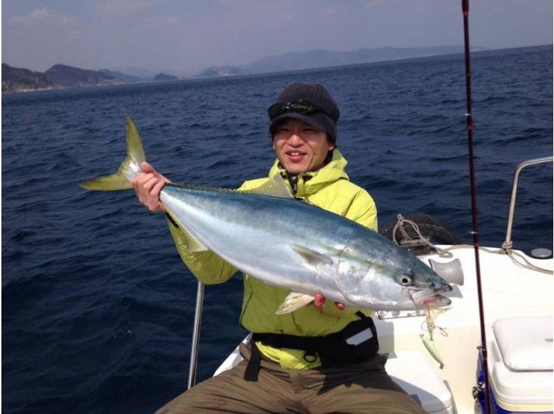 宮崎・日南海岸】海釣りで大物も狙える！体験フィッシング！ガイドの指導付きなので初心者・お子様も歓迎 | アクティビティジャパン